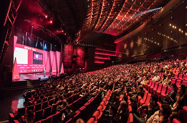 展馆地址:2 place de la porte maillot, 75017 paris, france国家