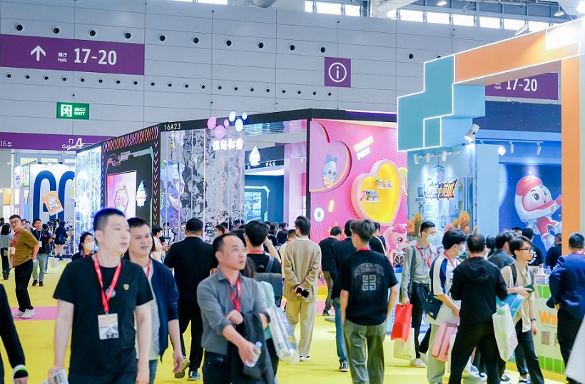 超300家潮玩品牌齐聚北京QDF展 52TOYS携五大自有IP亮相