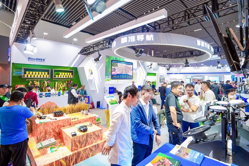 2026年中国（天津）国际农业机械展览会CAME展馆现场，专业观众参观实况