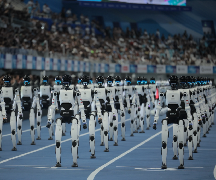 2027年北京世界机器人大会WRCWorld Robot Conference参展商与海外采购商展台洽谈现场