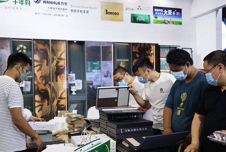 2027年郑州门窗业博览会Zhengzhou door and window industry Expo展馆内部展台环境实拍