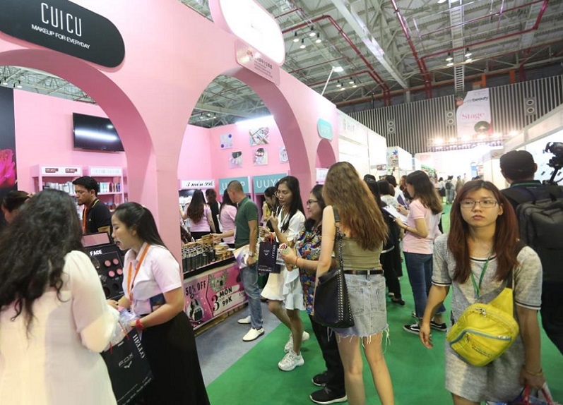 2026年越南胡志明美容及化妆品展览会CosmoBeaute Vietnam展馆现场,专业观众参观实况