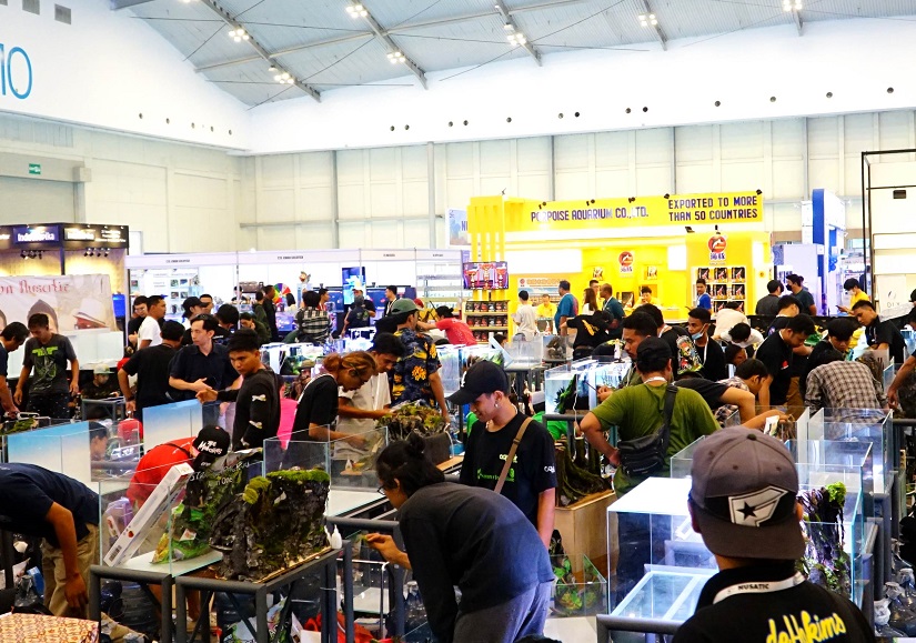2026年印尼雅加达消费电子展览会INDOCOMTECH参展商与海外采购商展台洽谈现场