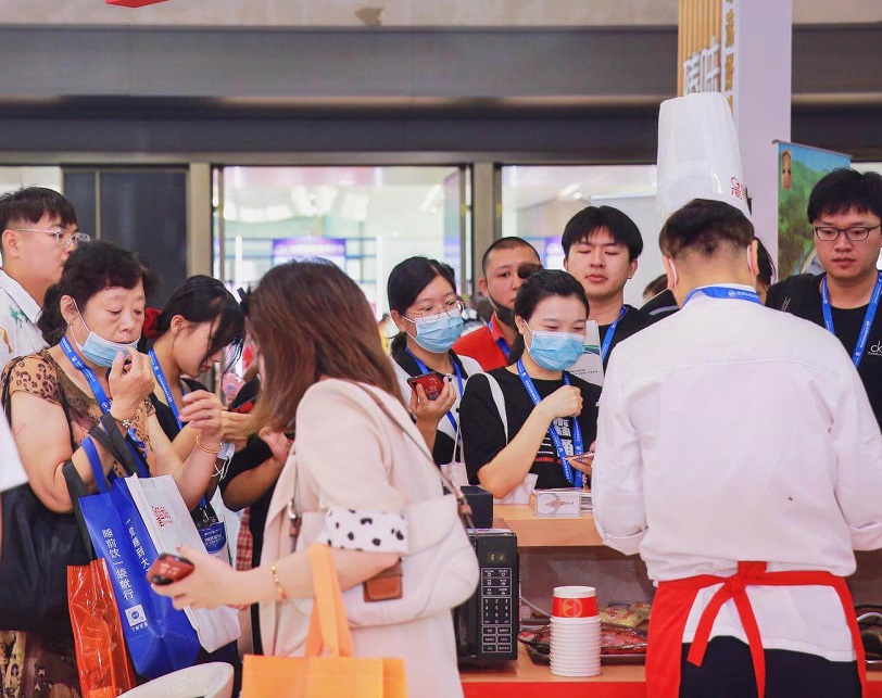 2025年广州全球新电商博览会Global New E-commerce Expo展馆现场,专业观众参观实况