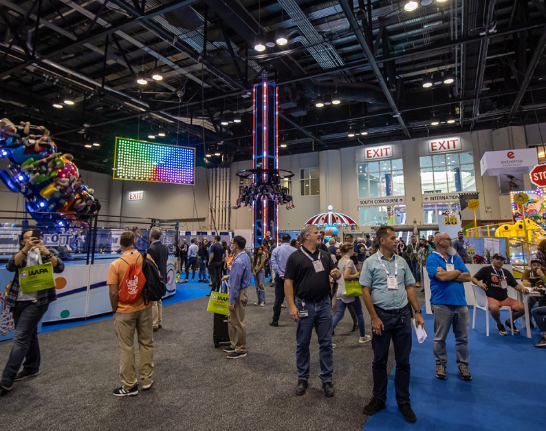 2026年IAAPA美国奥兰多主题公园及游乐设备展览会IAAPA North America展馆内部展台环境实拍