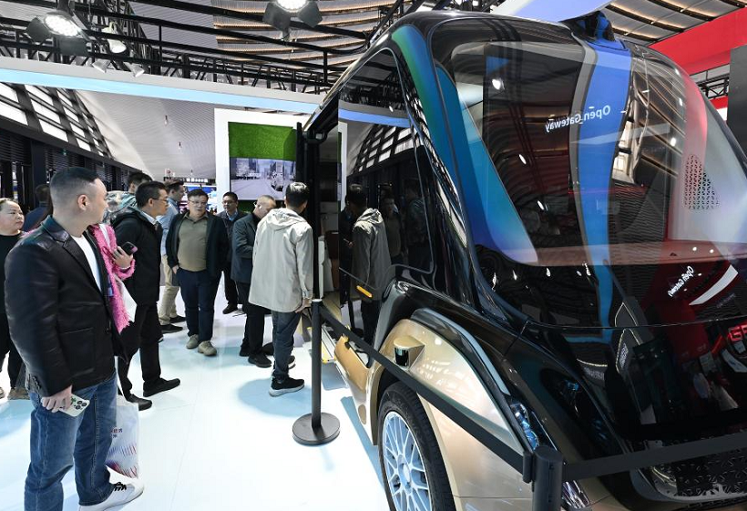2026年世界互联网大会乌镇峰会World Internet Conference参展商与海外采购商展台洽谈现场