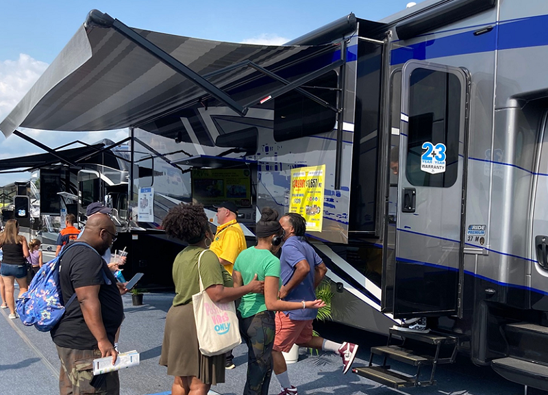 2027年美国赫尔希房车及露营展览会Hershey RV Show行业机械设备展品展台实拍