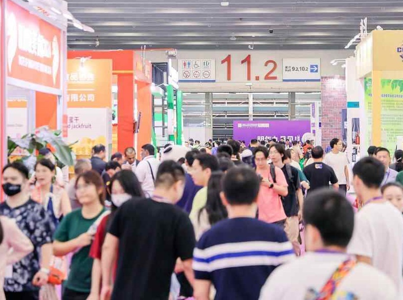2026年广州国际食品饮料展-中食展Food2China Expo展馆现场,专业观众参观实况