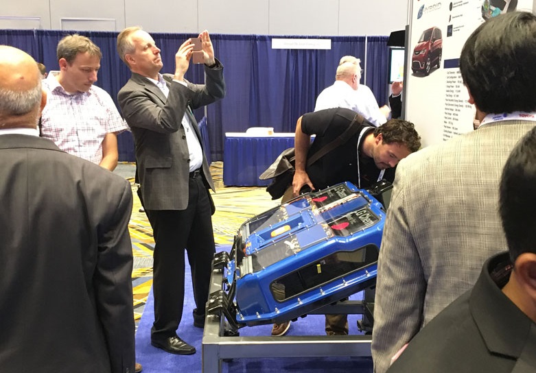 2026年美国美洲先进汽车电池会议AABCAdvanced Automotive Battery Conference展馆现场，专业观众参观实况