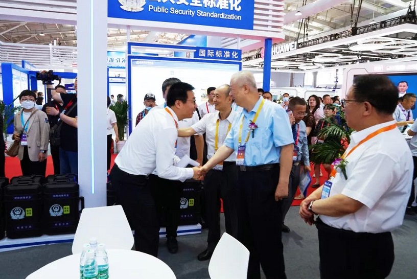 2026年深圳国防信息化装备与技术博览会-深圳军博会CMTE行业机械设备展品展台实拍