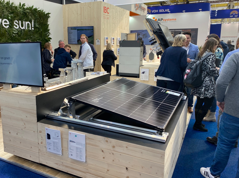 2026年意大利都灵太阳能技术应用展览会Solar Solutions Torino行业机械设备展品展台实拍
