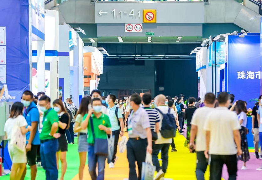 2027年广州国际冷链设备暨生鲜配送展览会CICCE展馆现场,专业观众参观实况
