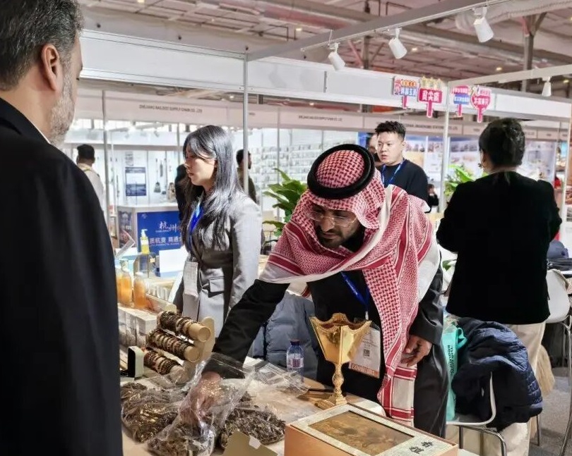 2026年沙特国际家居礼品展HOMELIFE展馆现场,专业观众参观实况