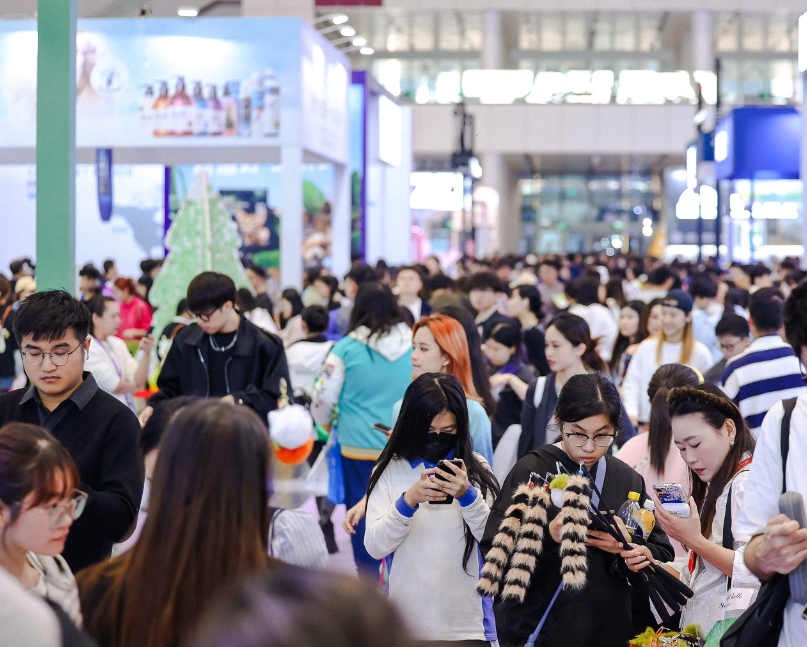2026年亚宠华南宠物用品展Pet Fair South China展馆现场,专业观众参观实况