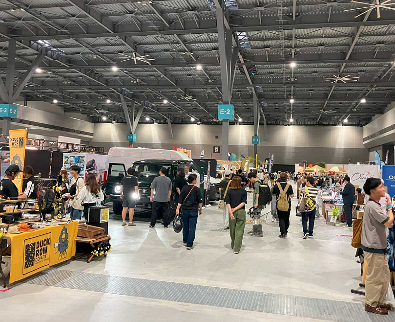 2026年日本爱知露营户外休闲用品展览会FIELDSTYLE JAPAN参展商与海外采购商展台洽谈现场