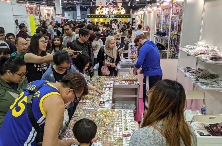 2026年新加坡动漫展览会Comic Con展馆现场，专业观众参观实况