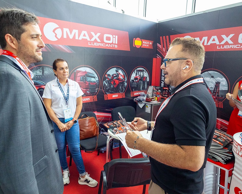 2026年巴西美洲两轮车、摩托车展览会Latam Two Wheels Expo参展商与海外采购商展台洽谈现场