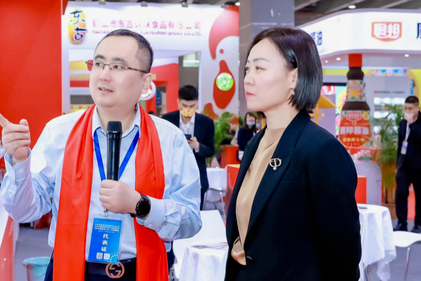 2026年广州国际调味品及食品配料展-中国调味品展CFE参展商与海外采购商展台洽谈现场