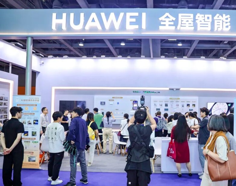 2026年广州国际老龄产业展-广州老博会SIC展馆现场,专业观众参观实况