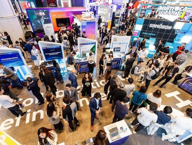 2026年香港金融科技展HKFWHong Kong FinTech Week展馆现场,专业观众参观实况