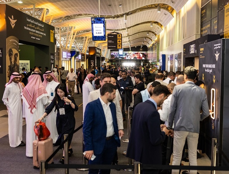 2026年沙特利雅得安防展览会Intersec Saudi Arabia展馆现场,专业观众参观实况