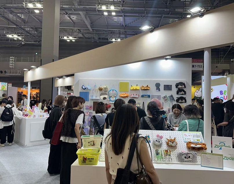 2026年日本大阪礼品展览会OIGSOsaka International Gift Show参展商与海外采购商展台洽谈现场