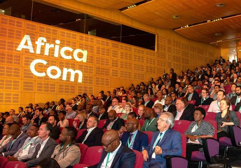 2026年南非非洲人工智能博览会Africa Com参展商与海外采购商展台洽谈现场