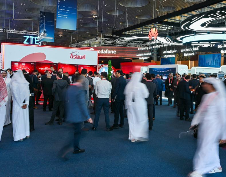 2026年卡塔尔世界移动通信大会MWC Doha展馆现场,专业观众参观实况