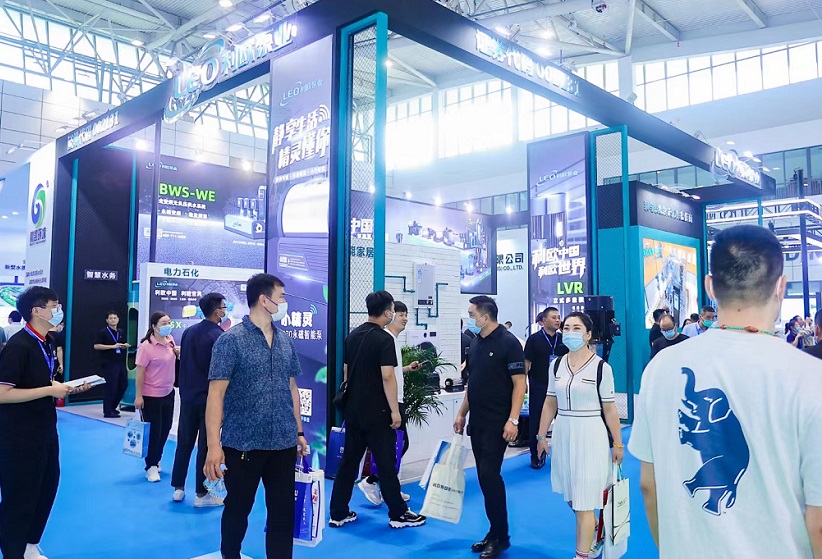 2026年南京国际水展JINNOC WATER EXPO参展商与海外采购商展台洽谈现场