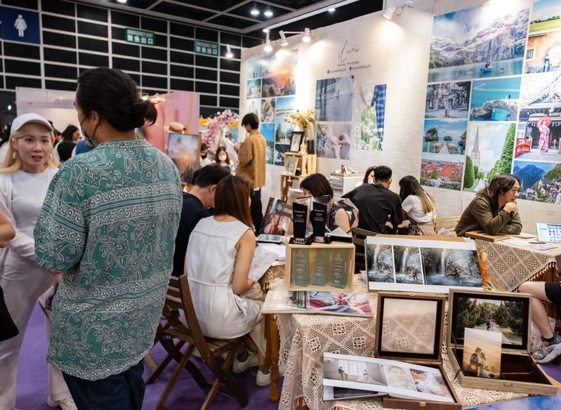 2026年香港婚纱展暨海外婚礼博览Hong Kong Wedding Fair参展商与海外采购商展台洽谈现场