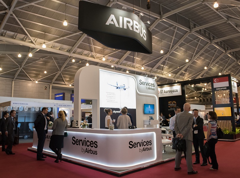 2026年新加坡亚洲航空维修及地面服务展览会MRO Asia-Pacific参展商与海外采购商展台洽谈现场