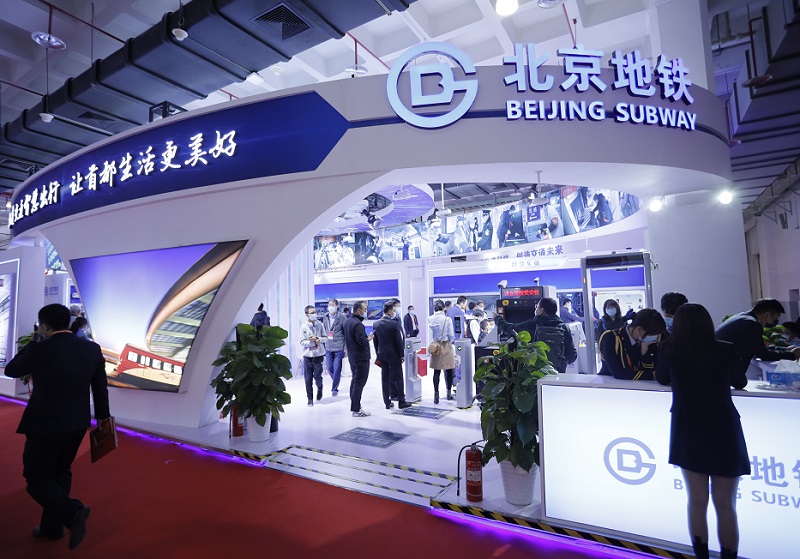 2026年中国(广州)国际城市轨道交通展览会暨高峰论坛MetroTrans参展商与海外采购商展台洽谈现场
