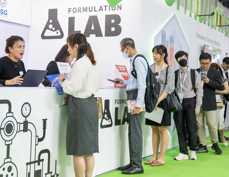 2026年亚洲泰国化妆品原料展览会In-Cosmetics Asia展会现场产品演示与行业交流活动