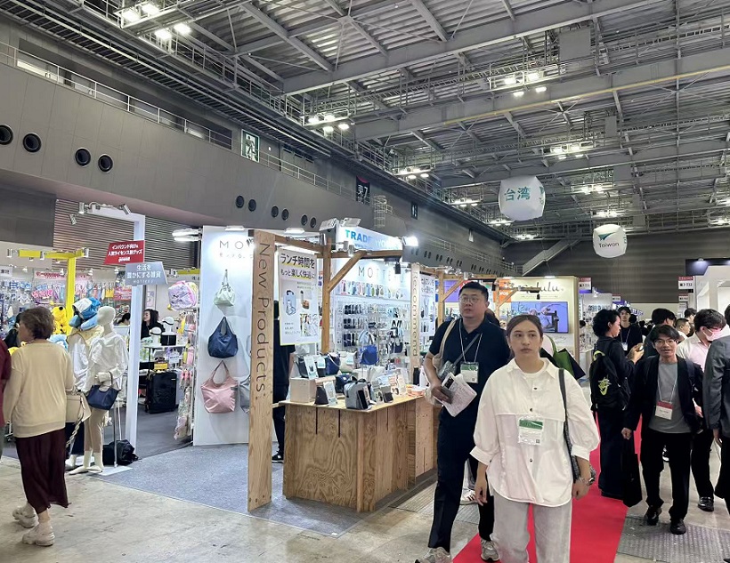 2026年日本大阪礼品展览会OIGSOsaka International Gift Show参展商与海外采购商展台洽谈现场