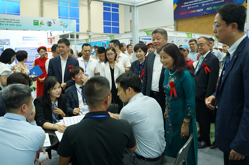 2026年越南河内电池、储能展览会Battery Expo展馆现场,专业观众参观实况