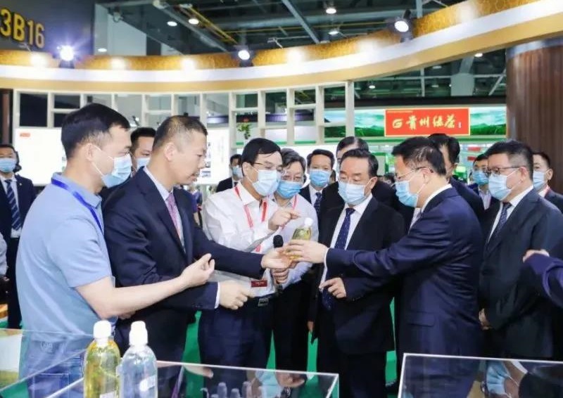 2026年武汉秋季茶产业展-武汉茶博会TEAEXPO展馆现场,专业观众参观实况