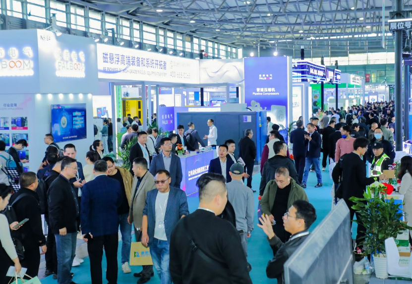 2026年上海国际压缩机及设备展览会ComVac ASIA展馆现场,专业观众参观实况