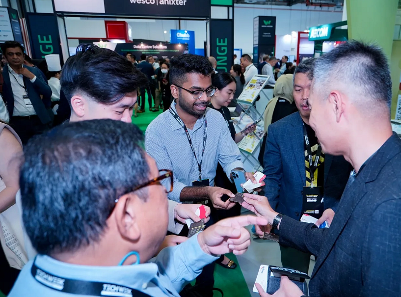 2026年马来西亚亚洲数据中心峰会暨产业展览会Data Center Asia Malaysia展馆现场,专业观众参观实况