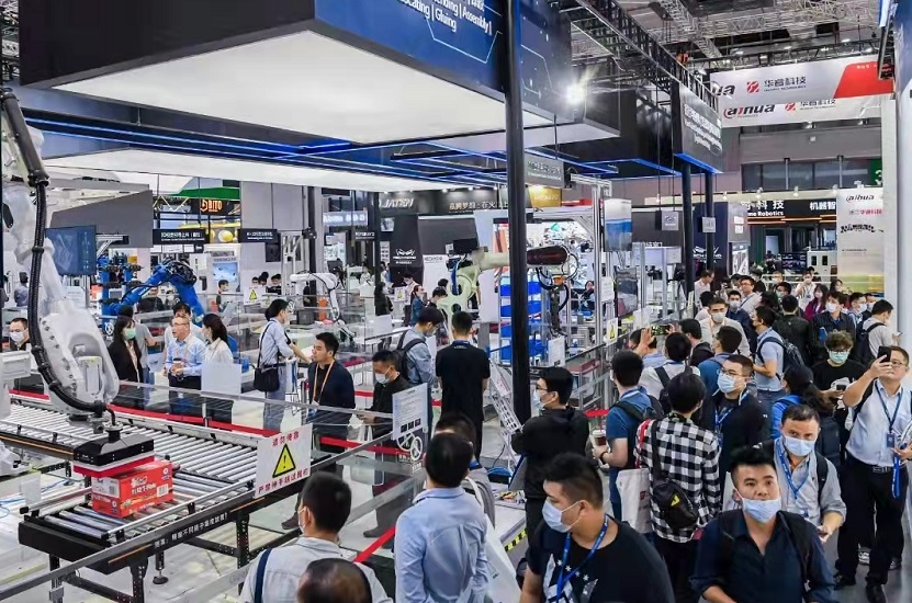 2026年西安先进制造暨数字工业展-西安国防科技展Xi`an Military Expo参展商与海外采购商展台洽谈现场