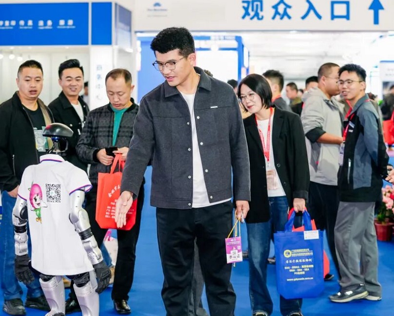 2026年中国塑料博览会-余姚塑博会Yuyao Plastics Expo展馆现场,专业观众参观实况