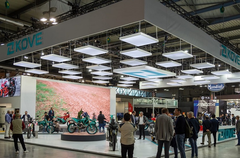 2026年意大利米兰摩托车及自行车展EICMA 展馆现场,专业观众参观实况