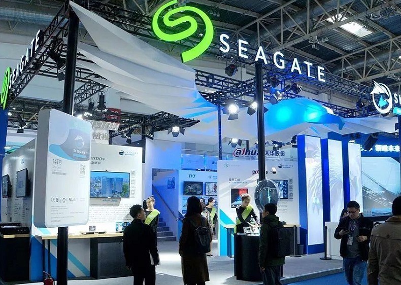 2026年中国国际社会公共安全产品展-北京安博会Security China参展商与海外采购商展台洽谈现场