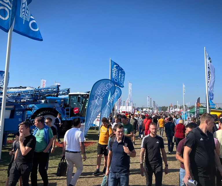 2026年波兰农业机械展览会AGRO SHOW Bednary展馆内部展台环境实拍