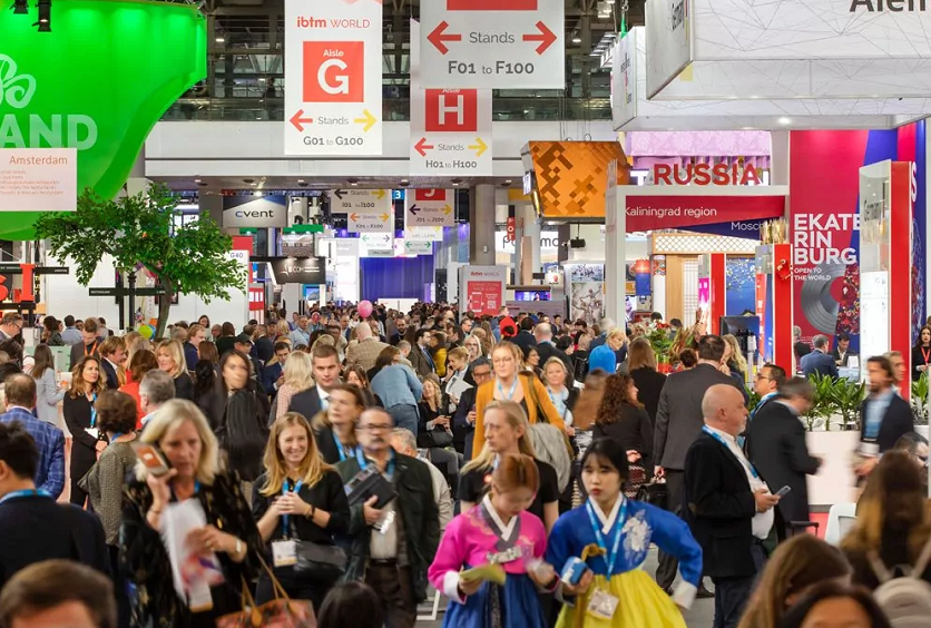 2026年西班牙巴塞罗那商务及会奖旅游展览会IBTM WORLD参展商与海外采购商展台洽谈现场