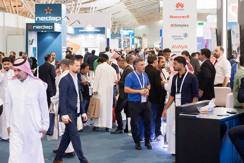 2026年沙特利雅得暖通制冷、泵阀及卫浴展览会ISK-SODEX Saudi展馆现场,专业观众参观实况