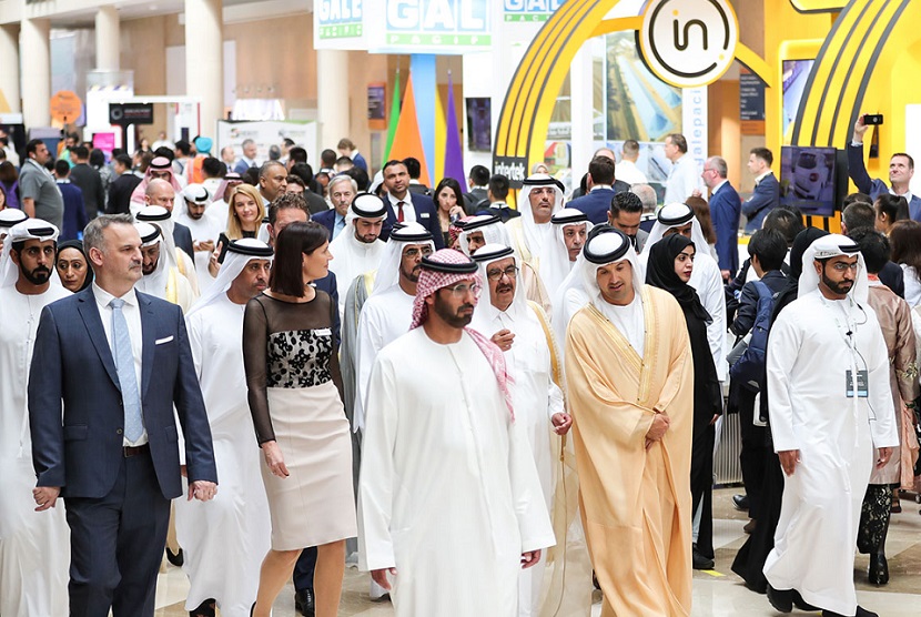2026年中东迪拜混凝土展览会Middle East Concrete参展商与海外采购商展台洽谈现场