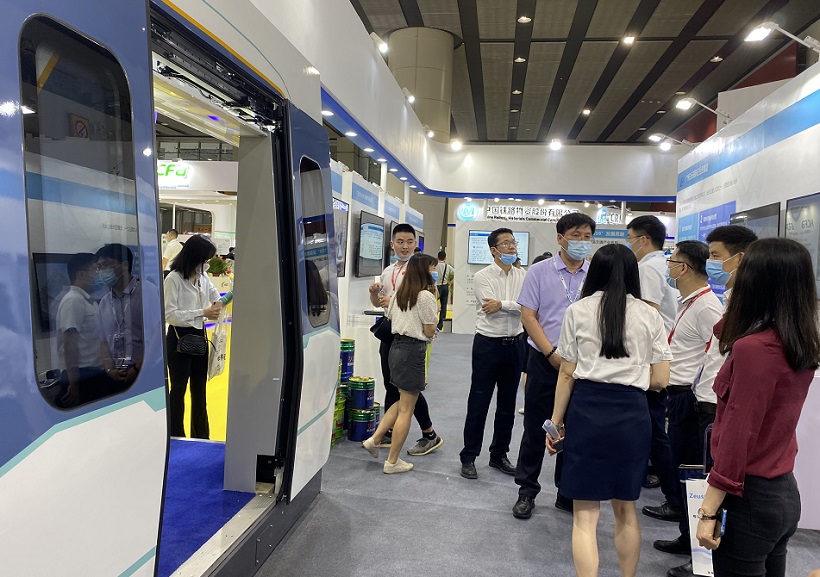 2026年深圳世界轨道交通展览会iMetro展馆现场,专业观众参观实况