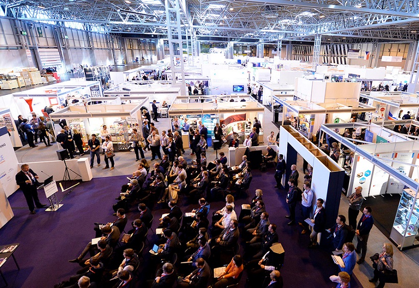 2026年英国伯明翰先进制造、复合材料展览会Advanced Engineering UK展馆现场,专业观众参观实况