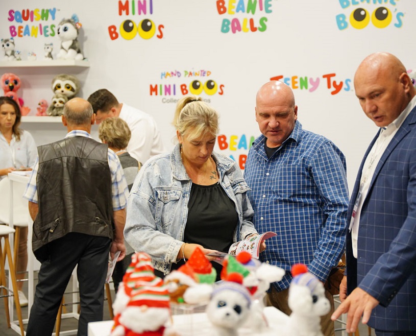 2026年波兰婴童及玩具展览会KIDS Expo Poland参展商与海外采购商展台洽谈现场