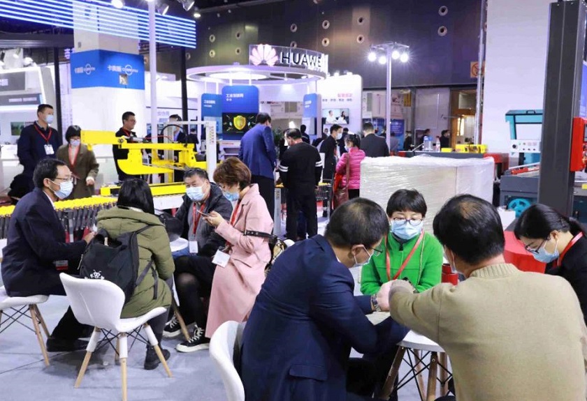 2026年义乌国际智能装备博览会ME EXPO展馆现场,专业观众参观实况